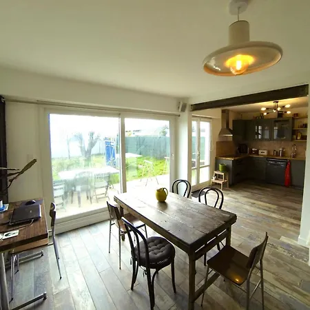 Vue Sur Jardin Proche Du Pont De L'ile De Re Privatunterkunft